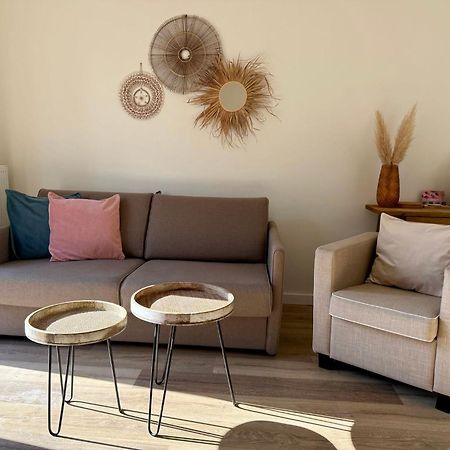 Pure Apartment 赞德沃特 外观 照片