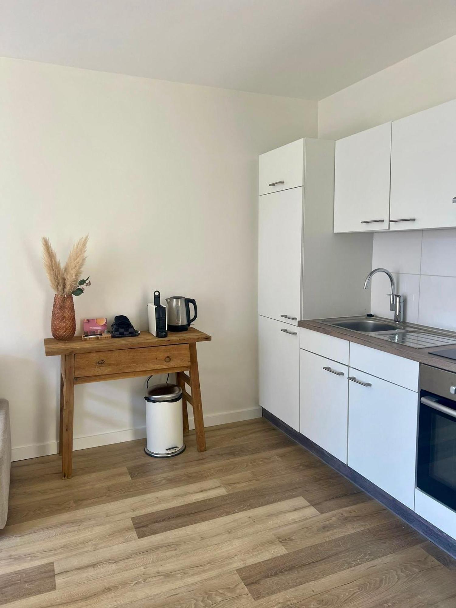 Pure Apartment 赞德沃特 外观 照片